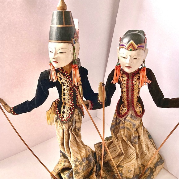 18 & 16” Wayang Golek Java Indonesia Asian Stick Marionettes & case. - Picture 2 of 12